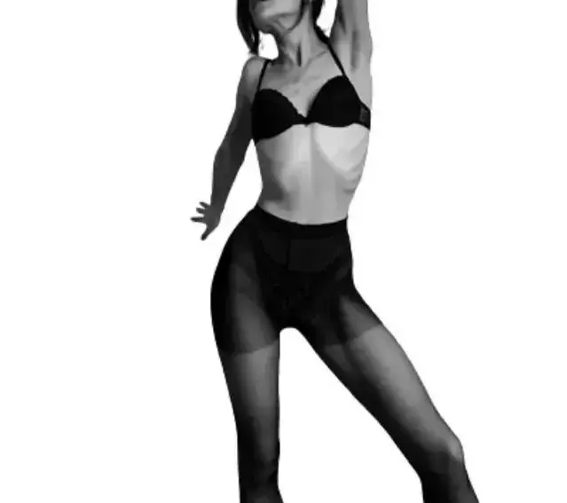 Almost naked ballerina bis