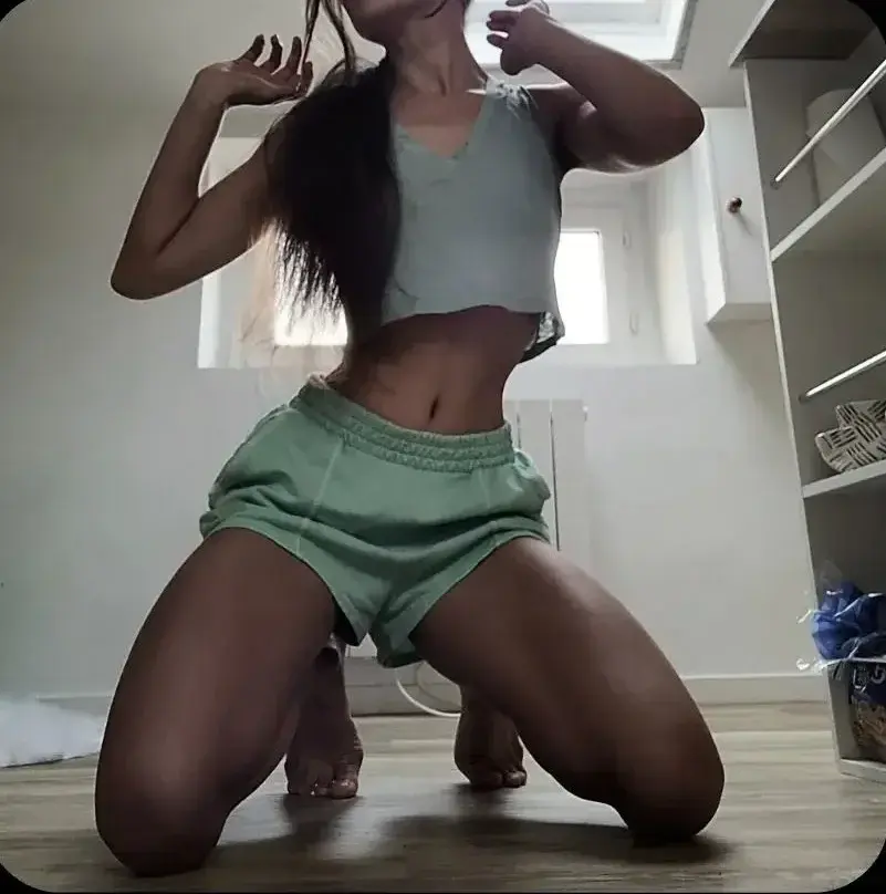 Thighs 😌