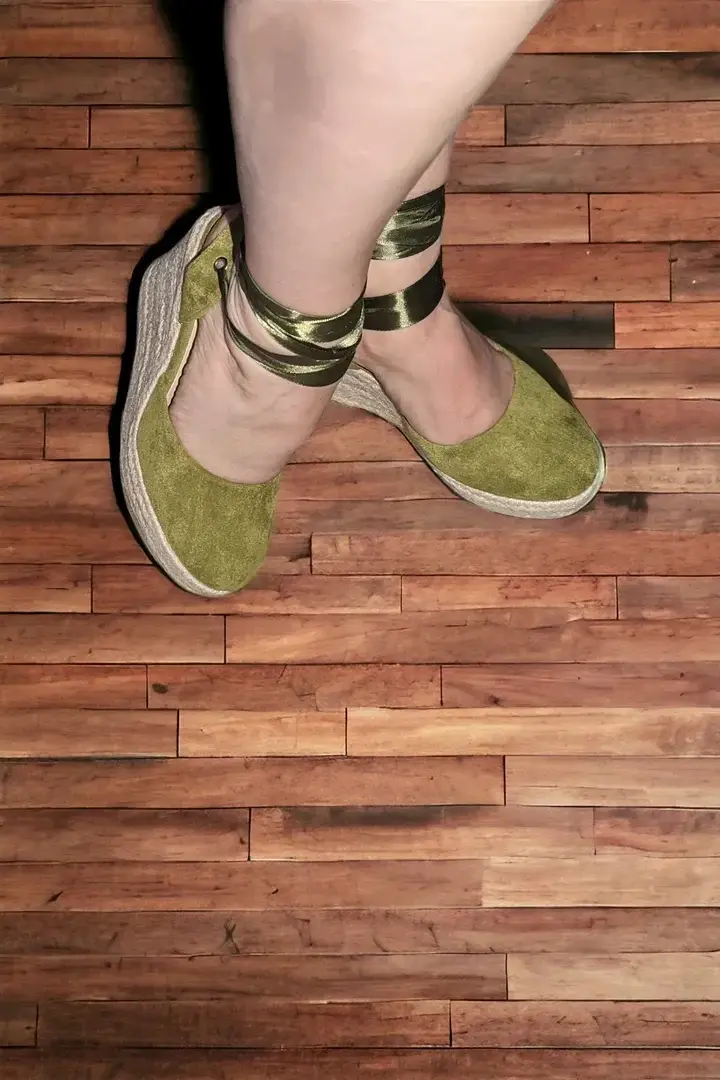 Leak & nude 1 — Beautiful_dancer_feet