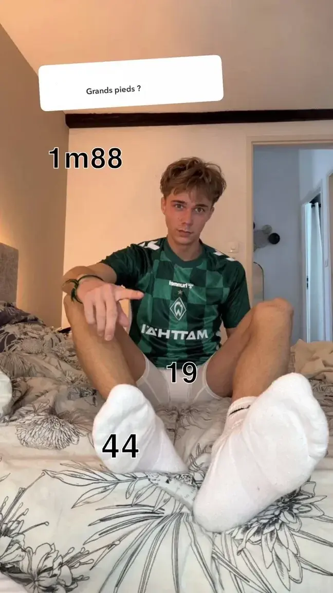 Leak & nude 7 — Barbertom6