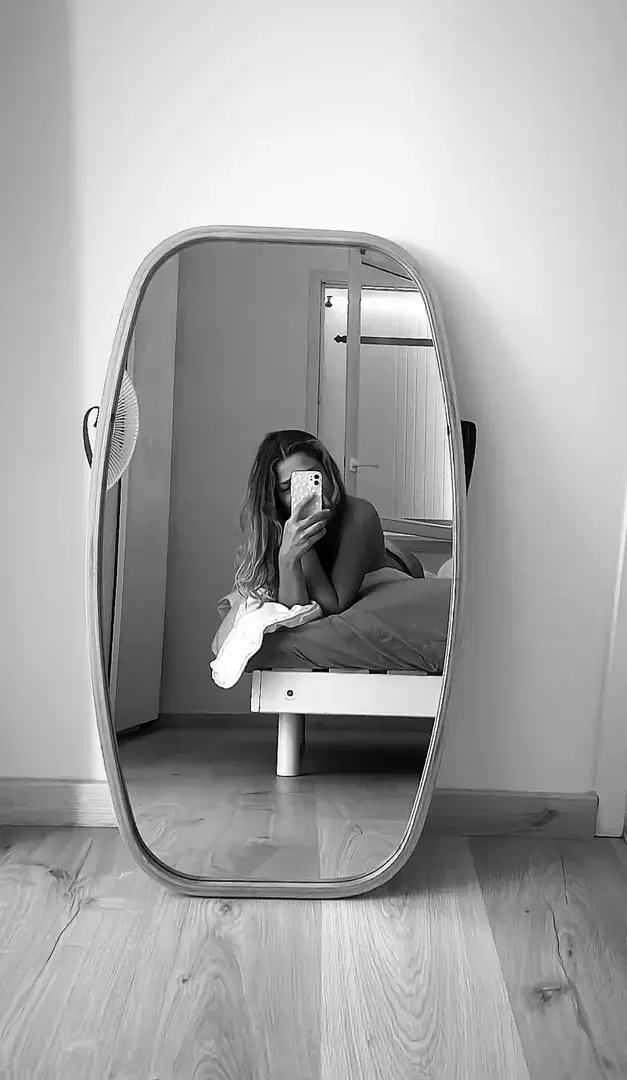 Leak & nude 1 — La_bouclette