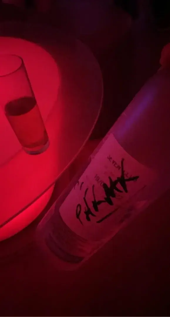 Leak & nude 2 — Sucremetisse