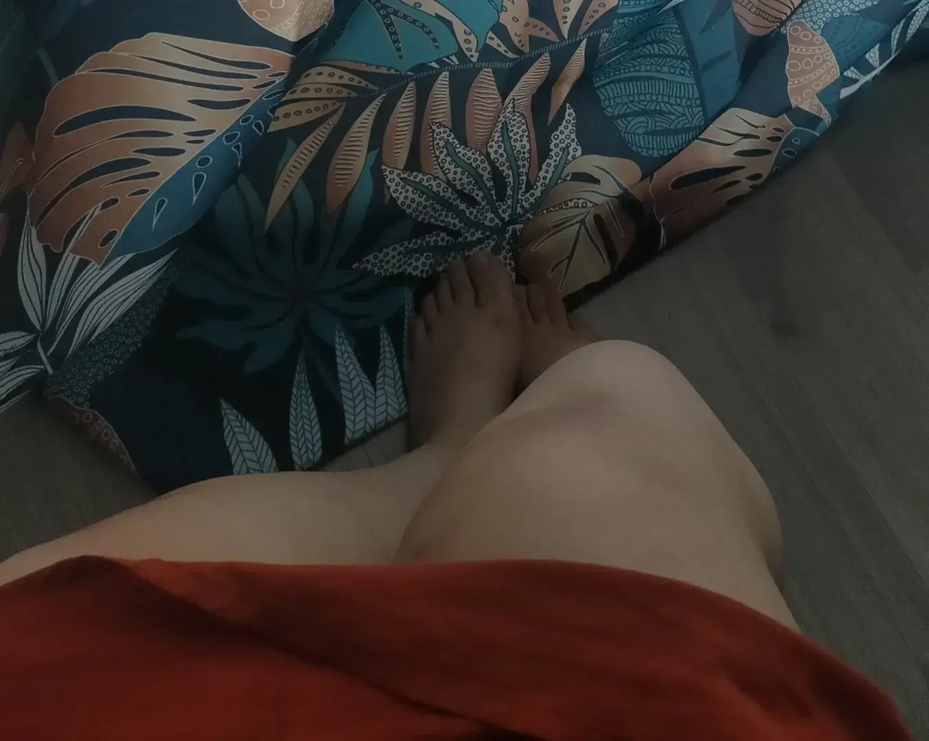Leak & nude 3 — Naturalfootlover