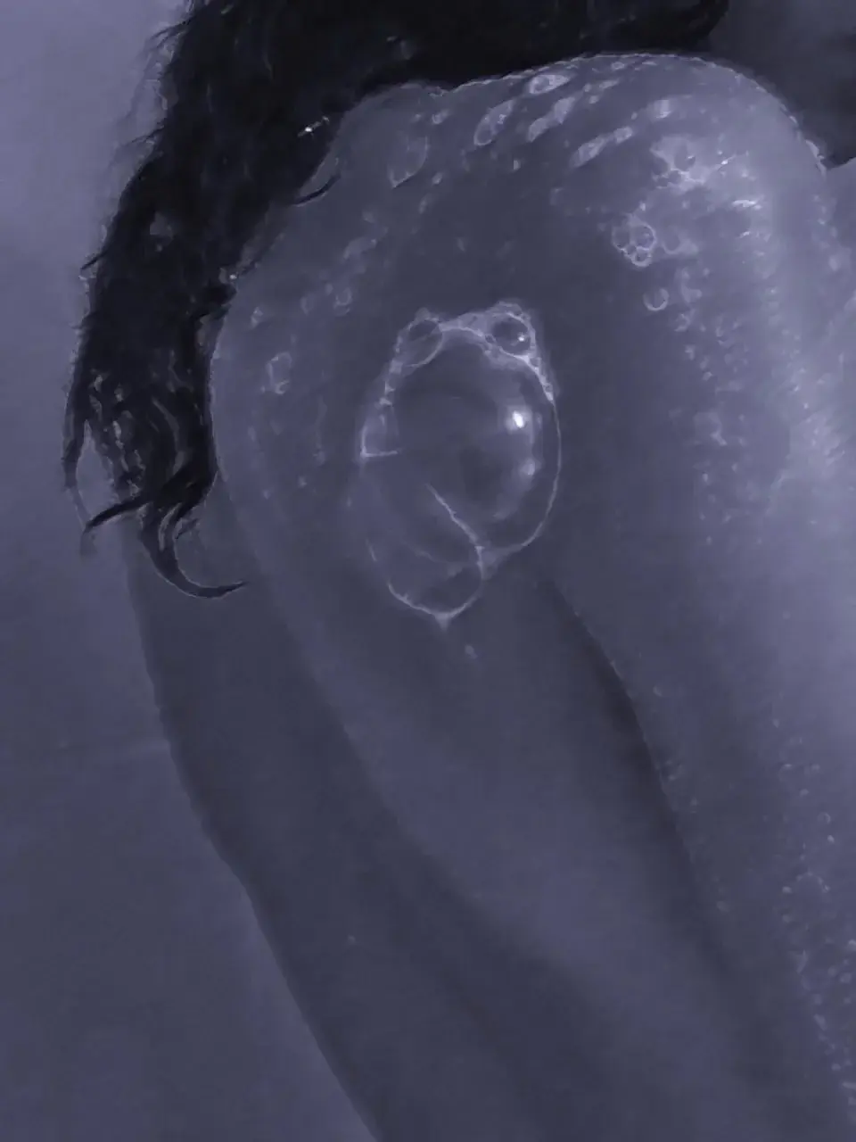 Let’s say I’m in the shower, but you’re right there with me. Come get me wet in my private messages. 💦