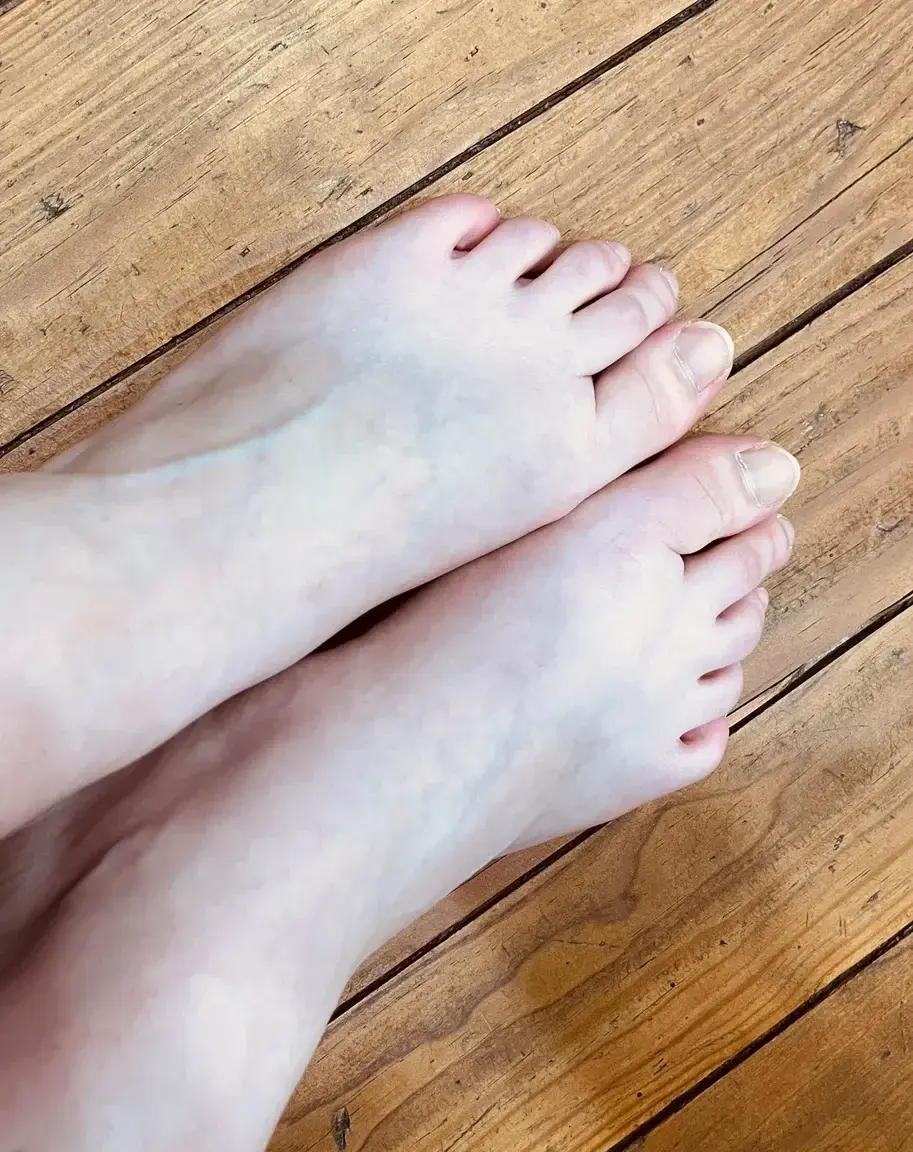 Une autre photo visible à tous 😏😏 #pieds