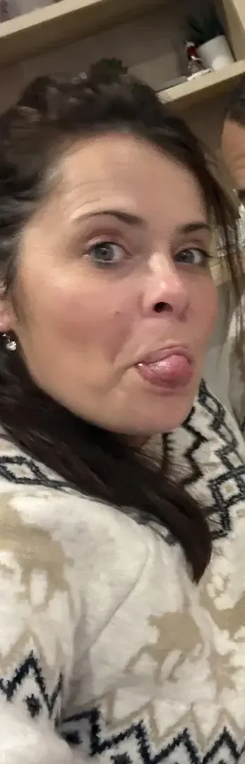 Bonne année à vous plein de bonne chose 😜😜😜😜