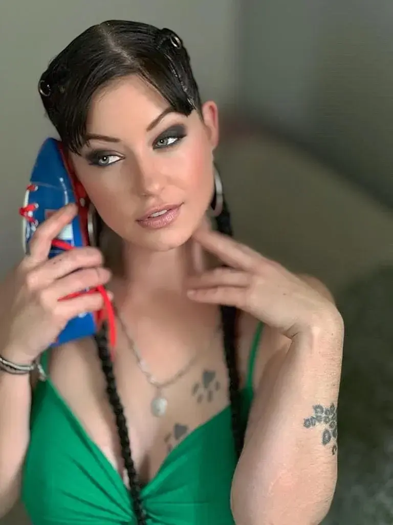 Leak & nude MYM — Alyciadolls : « Bienvenue aux nouveaux abonnés » (MYM)