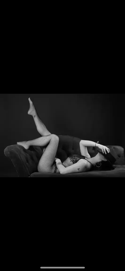 Leak & nude MYM — Alyciadolls : « Bon dimanche mes bébés 💋 » (MYM)