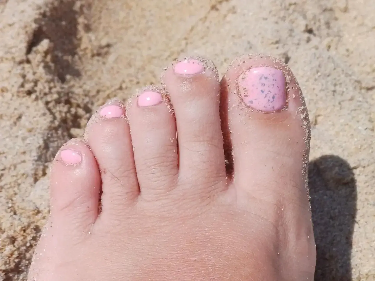 Leak & nude 1 — Papillon_foot