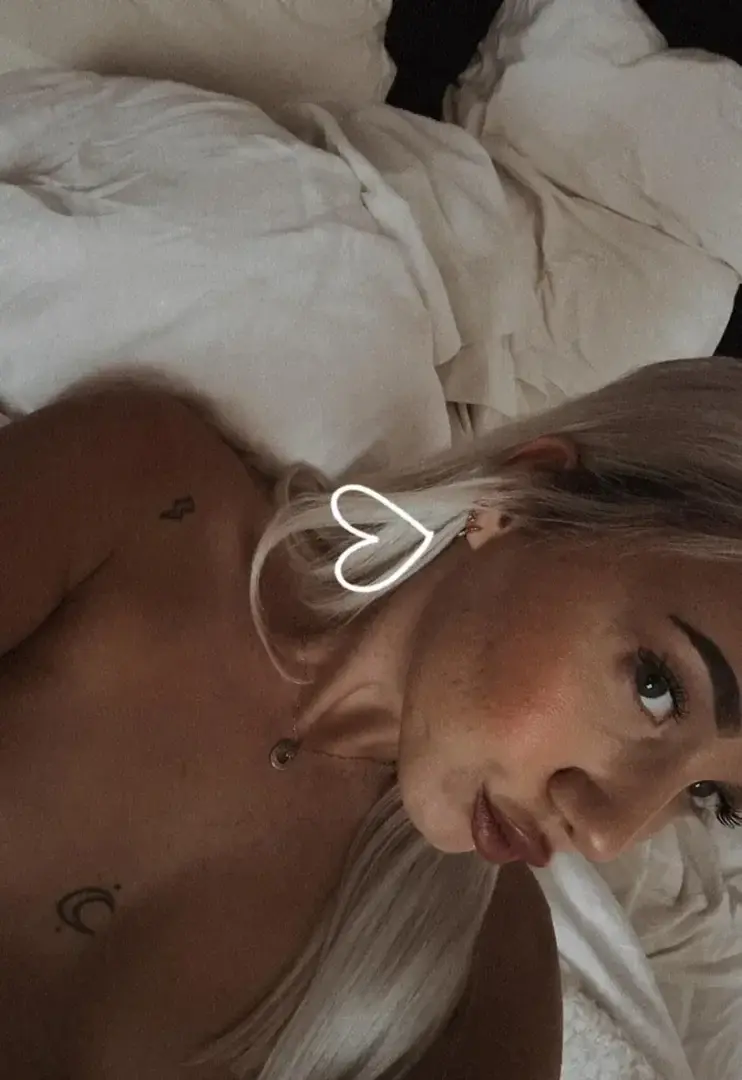 Leak & nude 4 — Xlovex