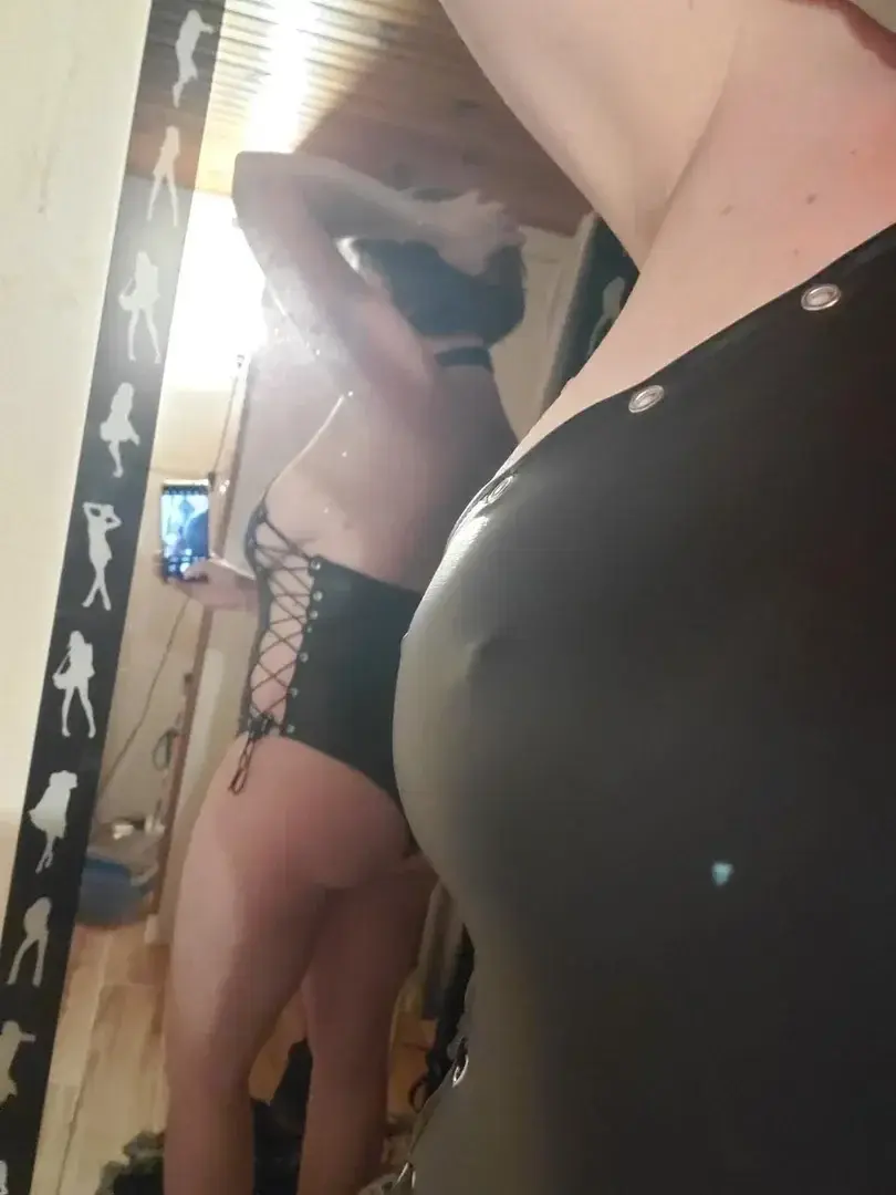 Leak & nude 2 — Anilegnasexexxx