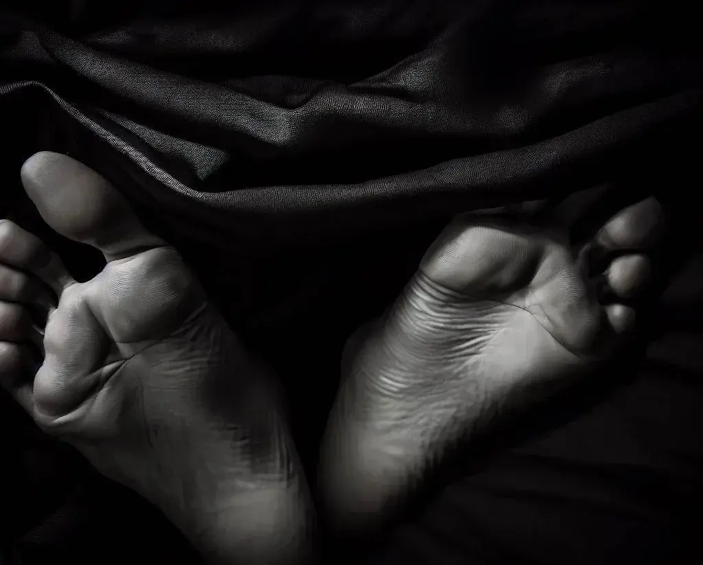 Leak & nude 2 — Obali_03