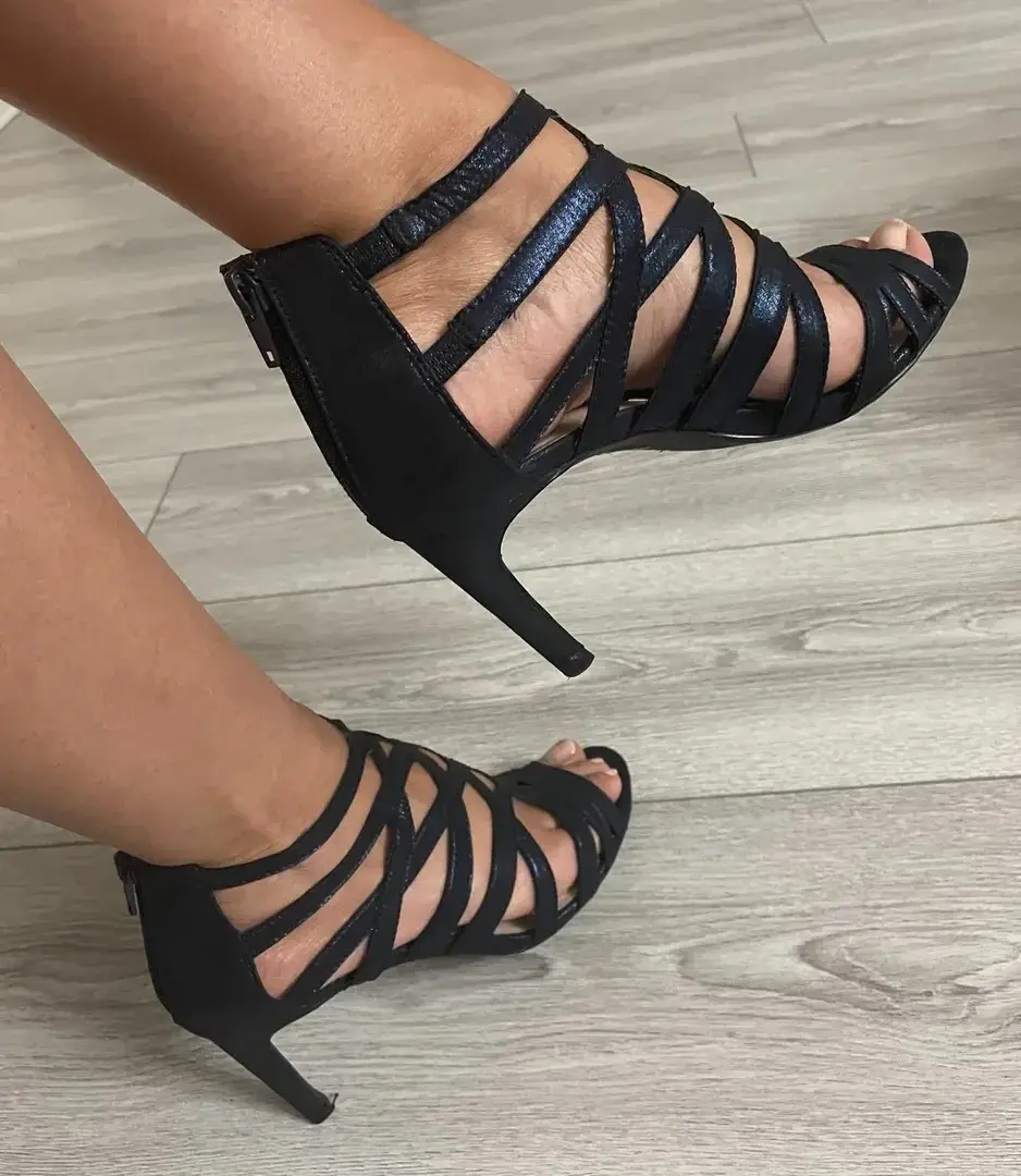 Leak & nude 2 — Cute_diamond_feet