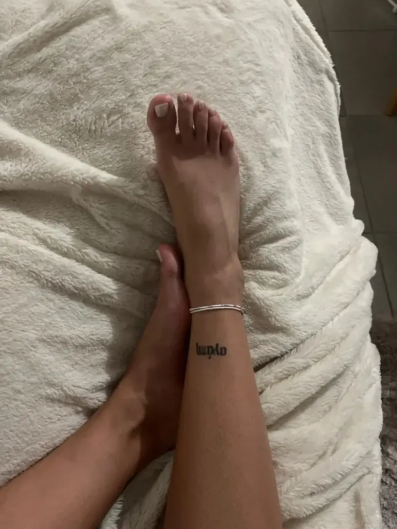 Leak & nude 2 — Jolie_pied_du_sud