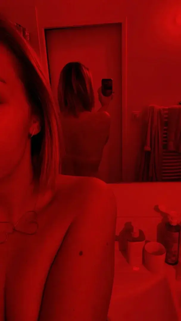 Leak & nude 2 — _feetinthesand