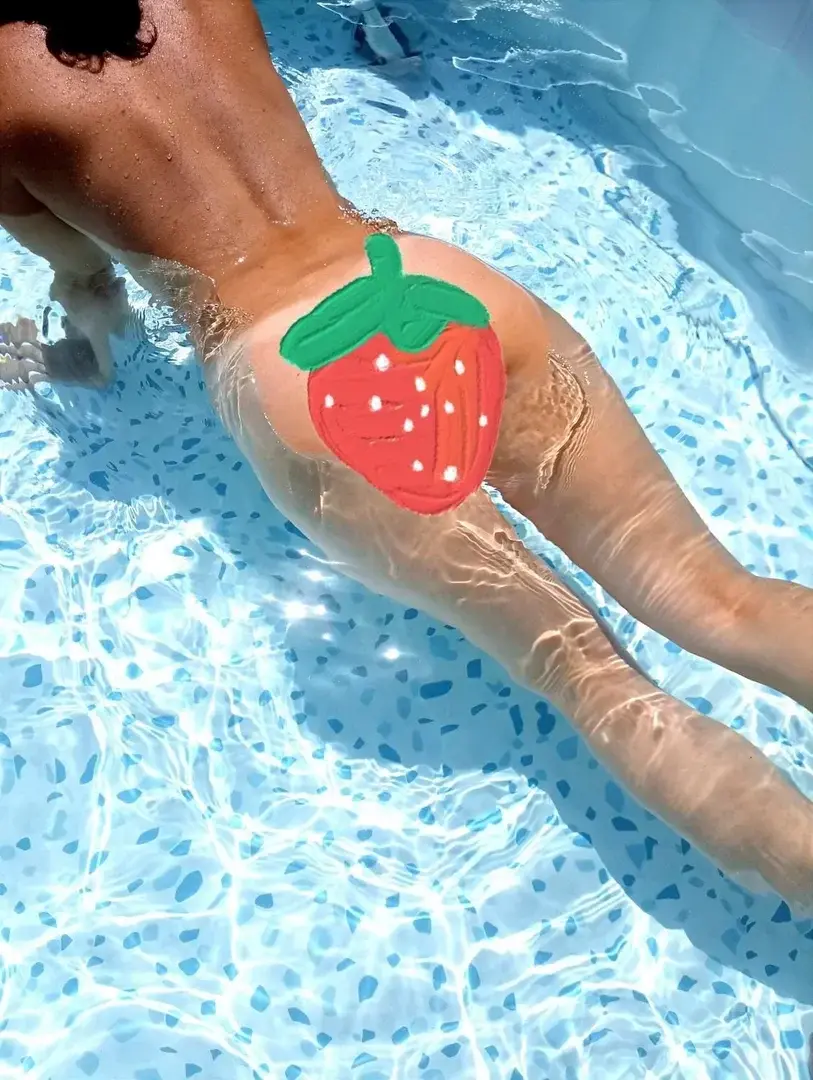 Leak & nude 5 — Feetsbeautymark