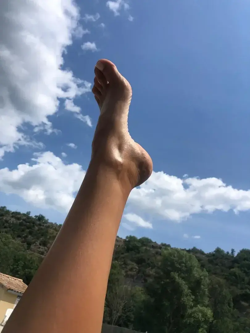 👣☀️🏝️