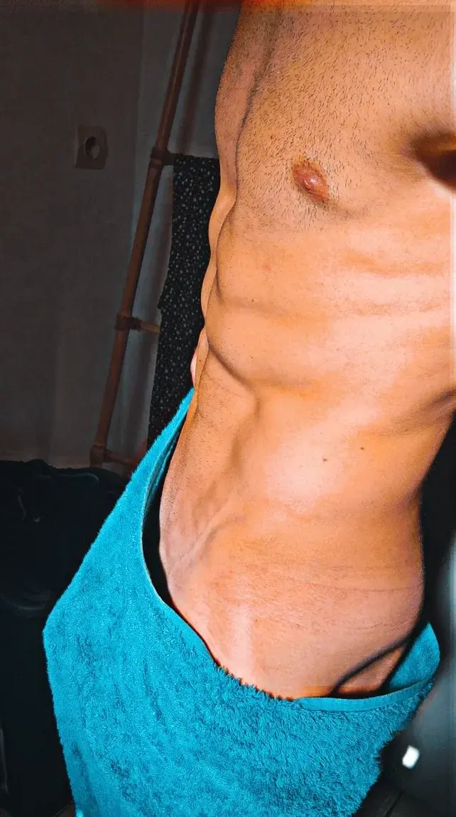 Leak & nude 1 — Moustache27