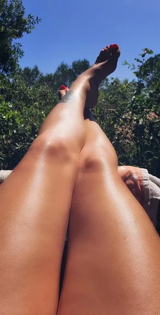 Leak & nude 3 — Pedicurement-votre