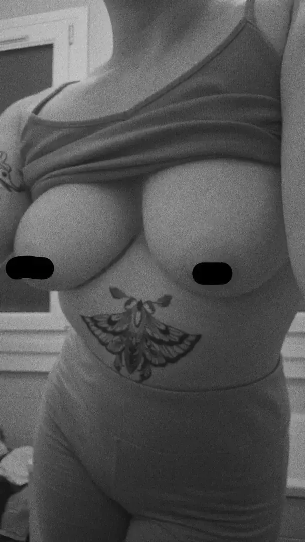 Si vous voulez voir de plus près, abonnez vous 💦🔞