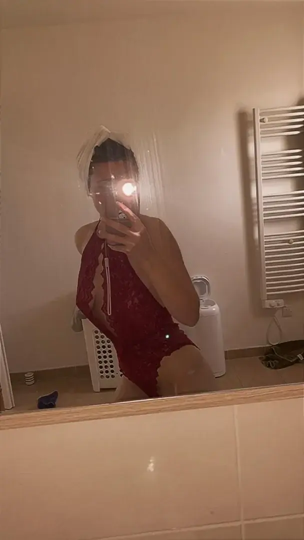 J’aime bien les douches mes pas tout seule 😏