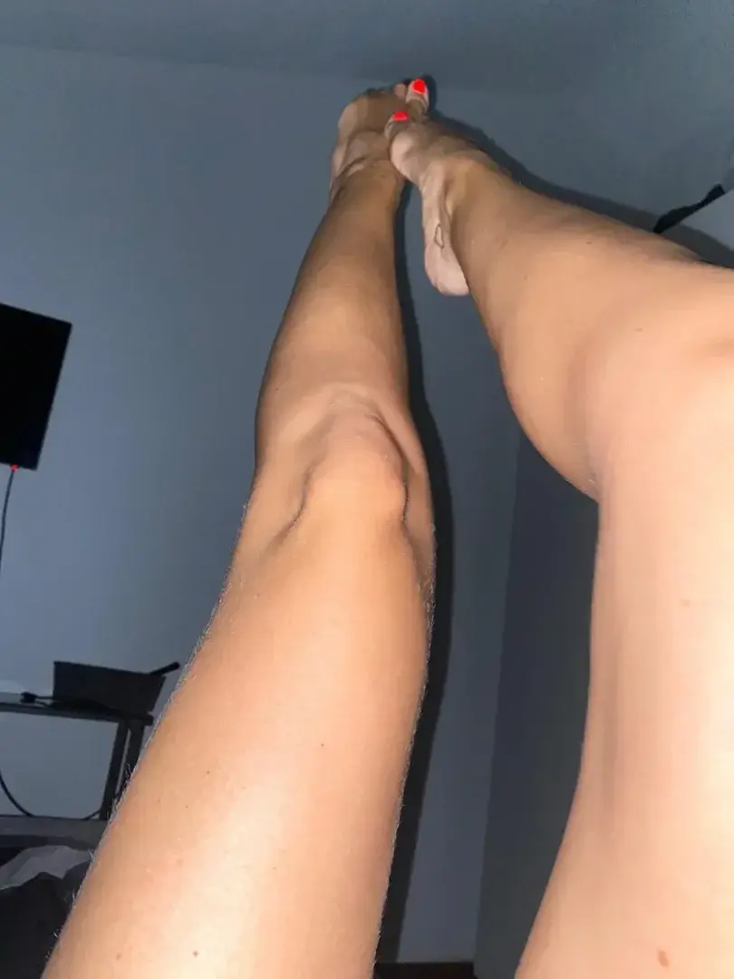 Leak & nude 9 — Lousexyfeet