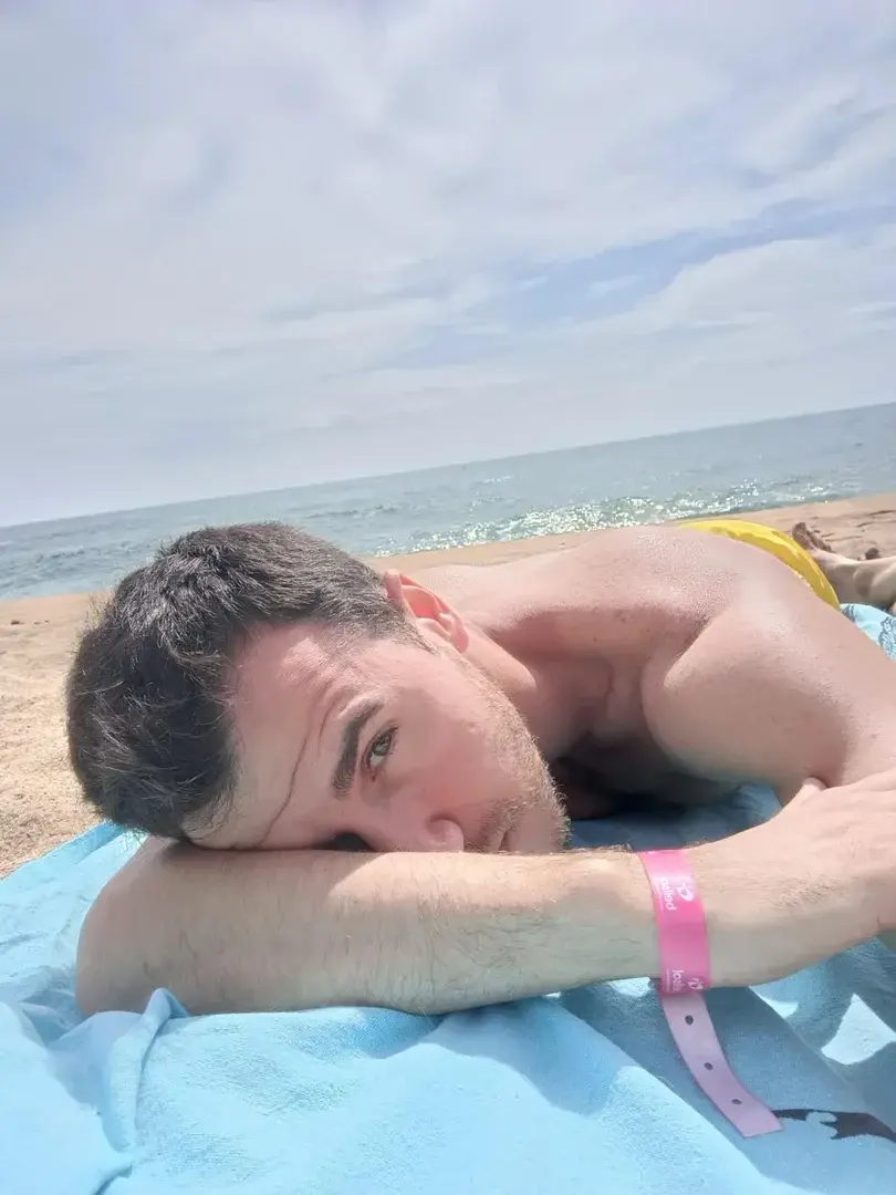 Leak & nude 1 — Feetboysitalian
