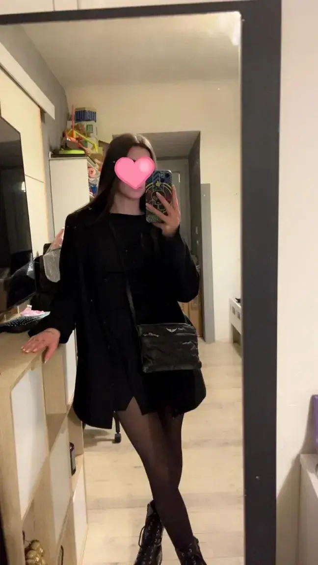 Leak & nude 3 — Femme2_0