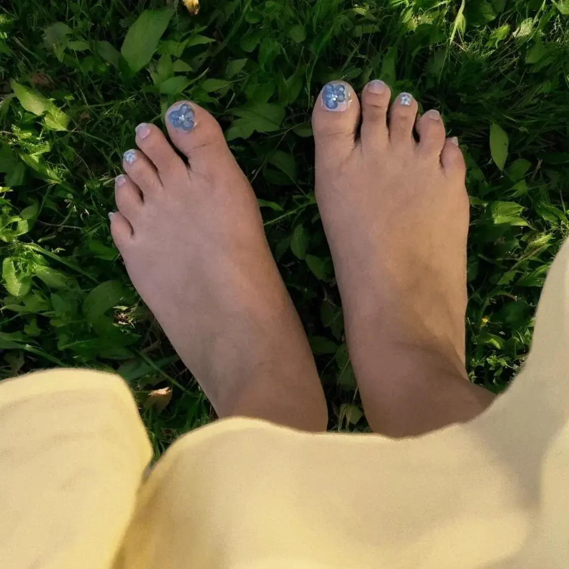 Serie Blanche NeigeBonus avec une copineBonus ++ pas que les pieds ☺️