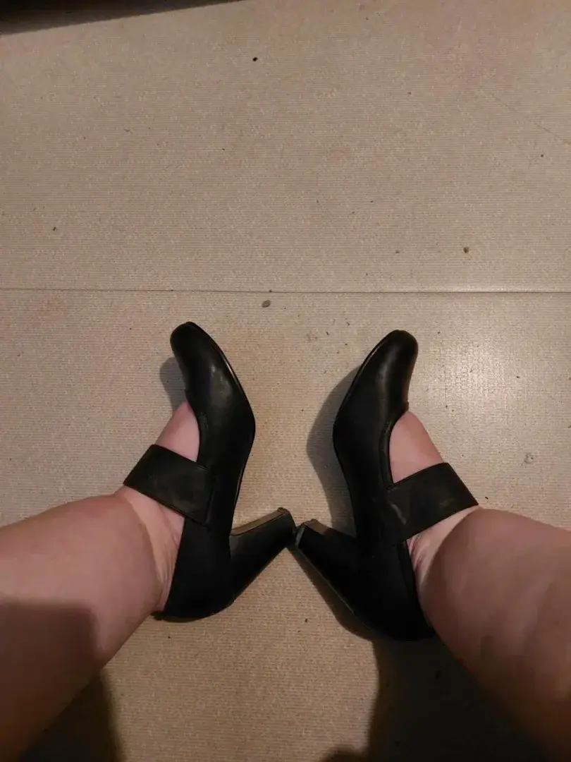 Leak & nude MYM — _stella-feet : « média » (MYM)
