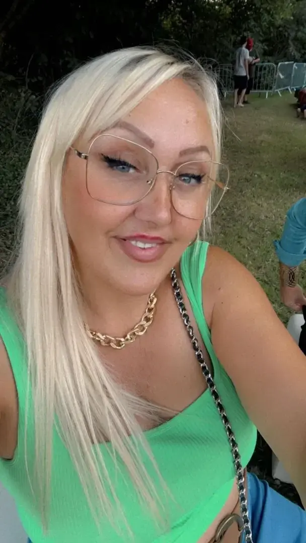 Leak & nude 2 — Magachouppachoups