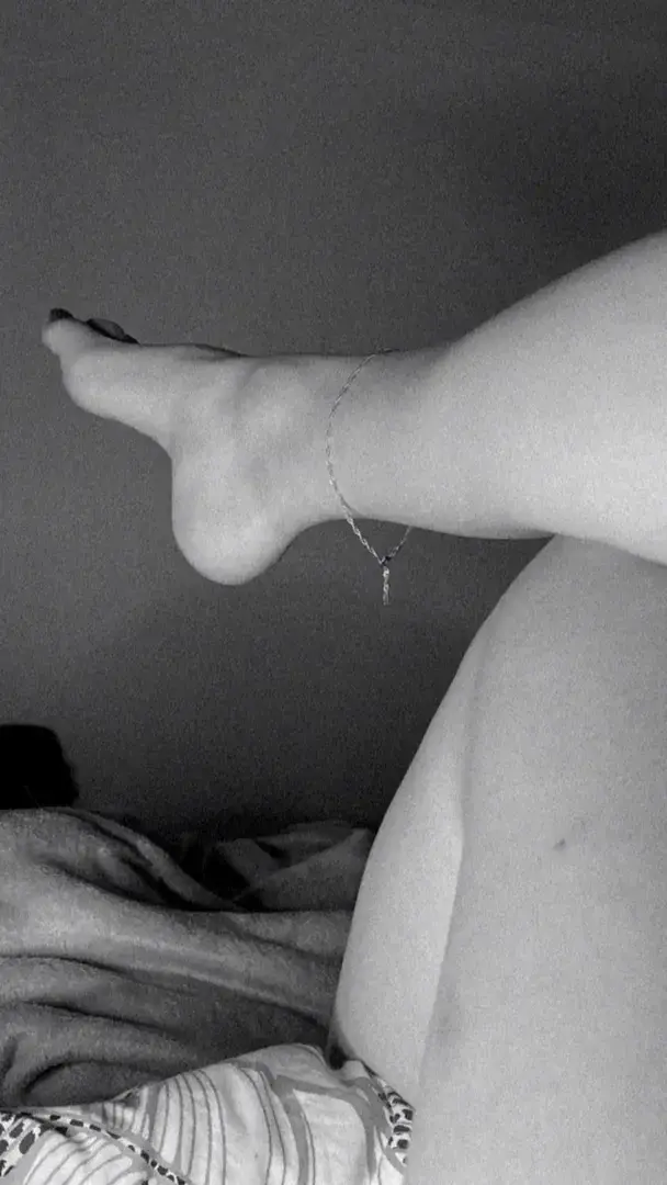 Leak & nude 3 — Sunshine_feet_