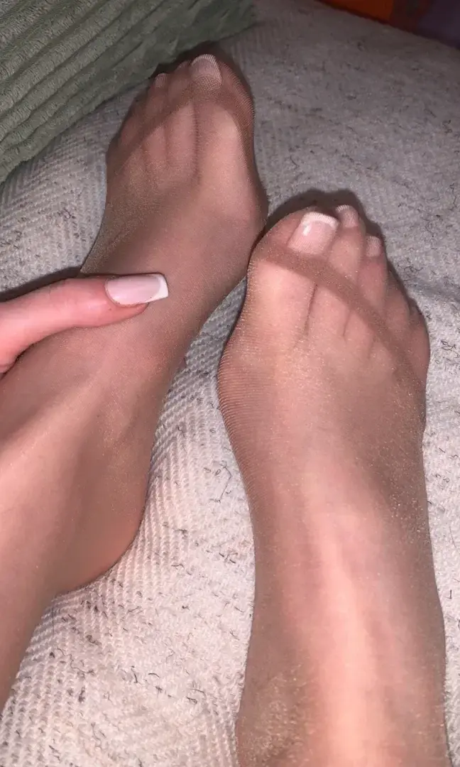 Leak & nude 1 — Feetlolita12071
