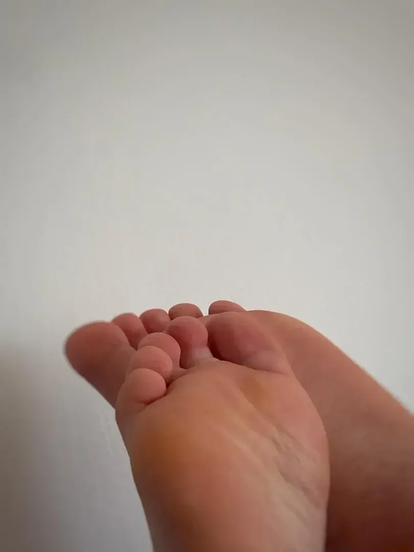 Leak & nude 1 — Les_pieds_de_clara
