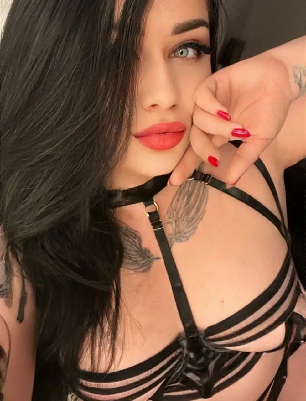 Leak & nude 3 — Yourdarkdesire