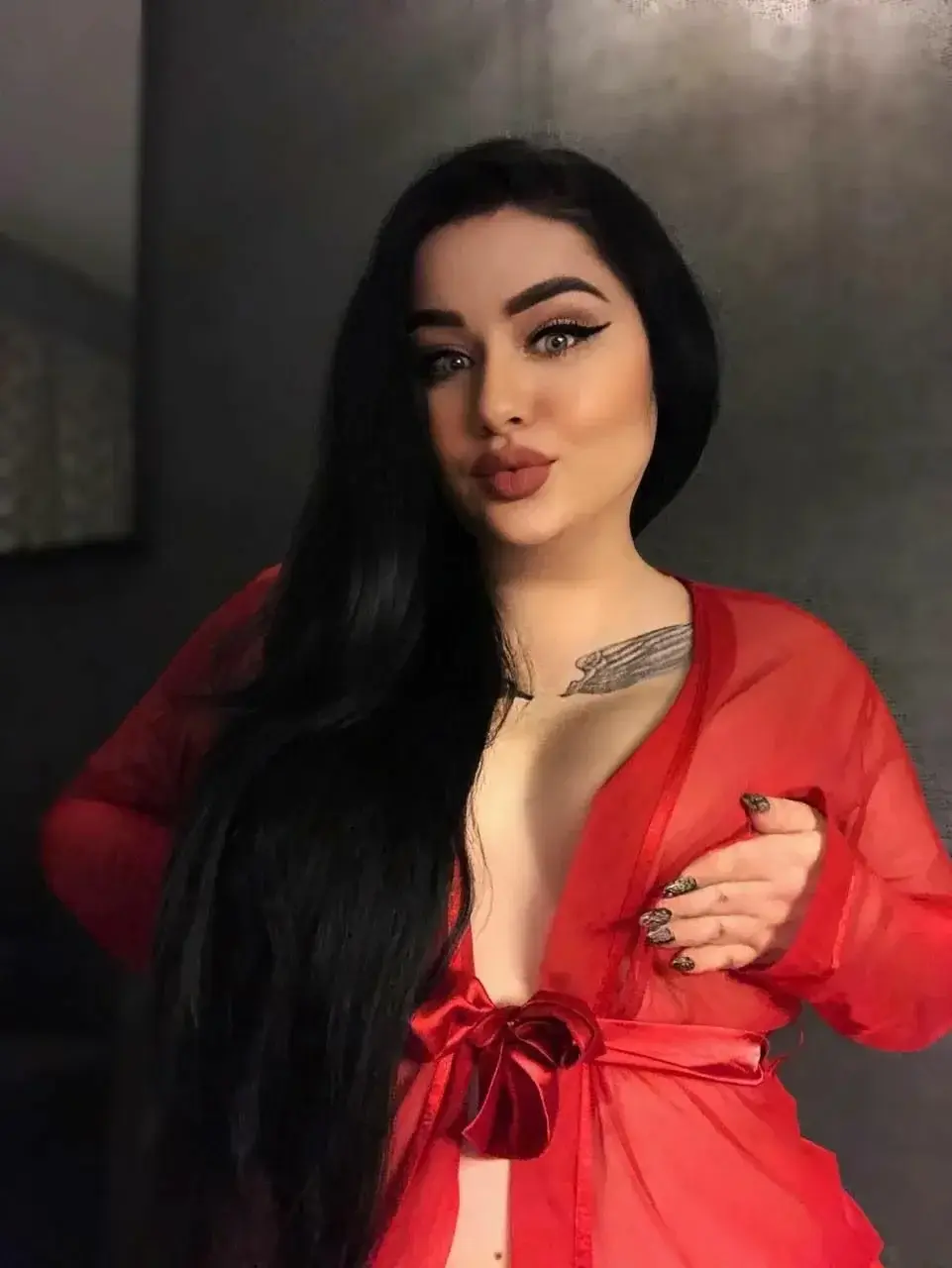 Leak & nude 4 — Yourdarkdesire