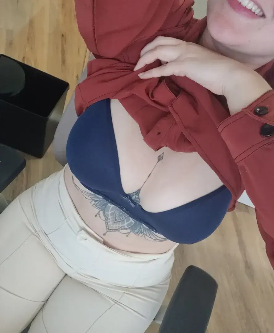 Hello there 😘