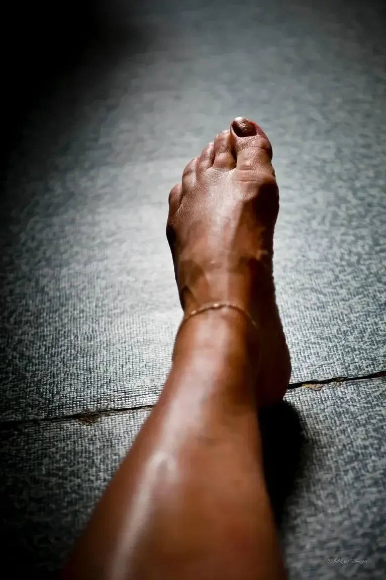 Leak & nude 4 — Mes-petits-pieds-fetichisme