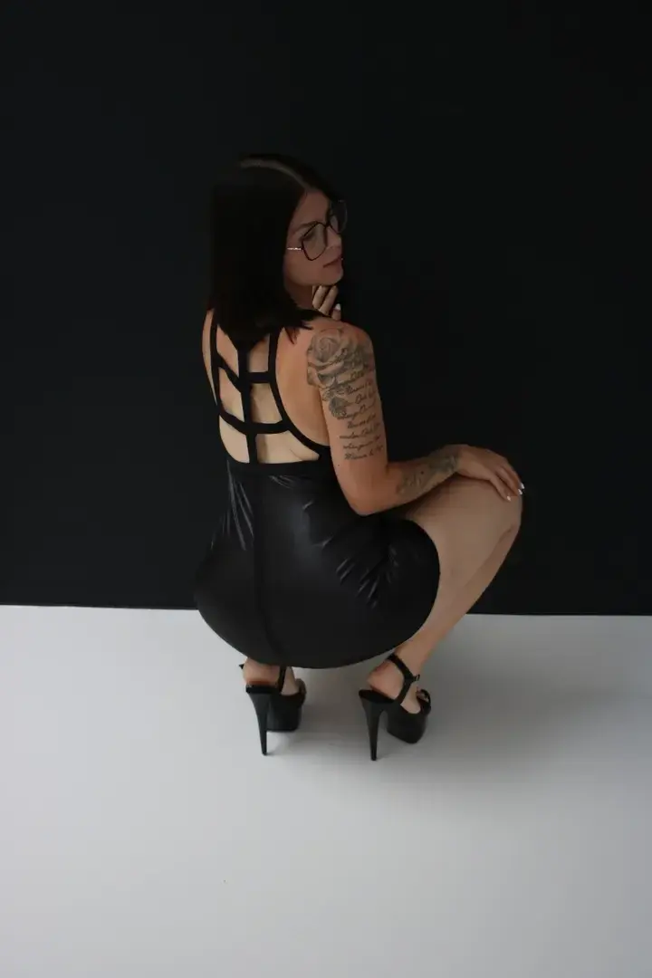 Ein kleiner neuer Post nur für dich 🌹✨Ich freu mich riesig, wenn du mir sagst, was dir am besten gefällt… deine Meinung macht’s für mich noch aufregender 😍