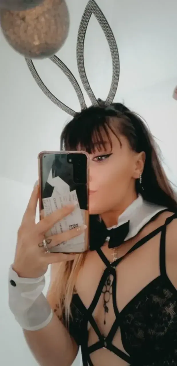 Leak public de Maartiine — « description de la photo » (nude) sur MYM