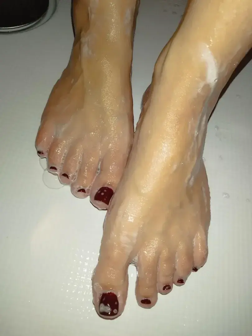 Leak & nude 3 — Footsexy_a