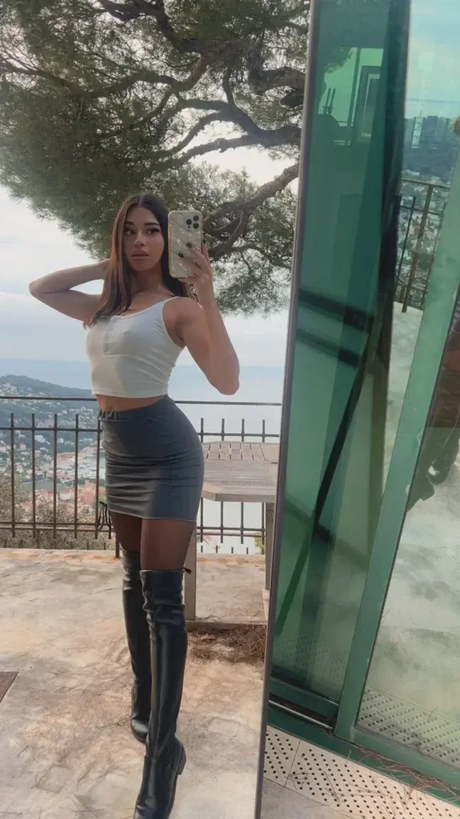 j'aime trop quand je me sens vraiment moi 😜(mon abo est gratuit, aucun code nécessaire 💋)