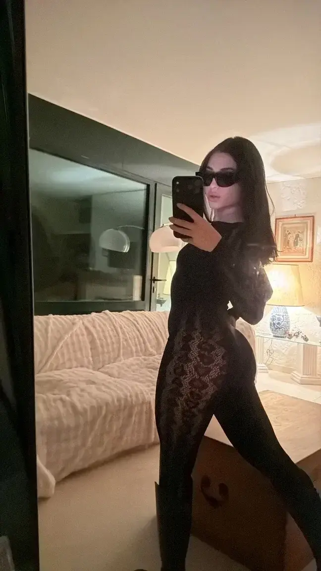 j'aime trop les journées où je me sens vraiment moi 😜(mon abo est gratuit, aucun code nécessaire 💋)