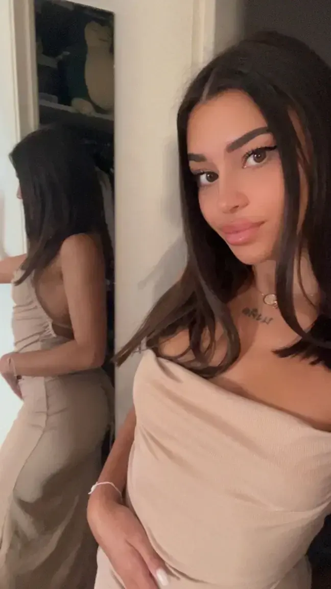 j'aime trop quand ça sort naturellement comme ça 😝(mon abo est gratuit, aucun code nécessaire 💋)