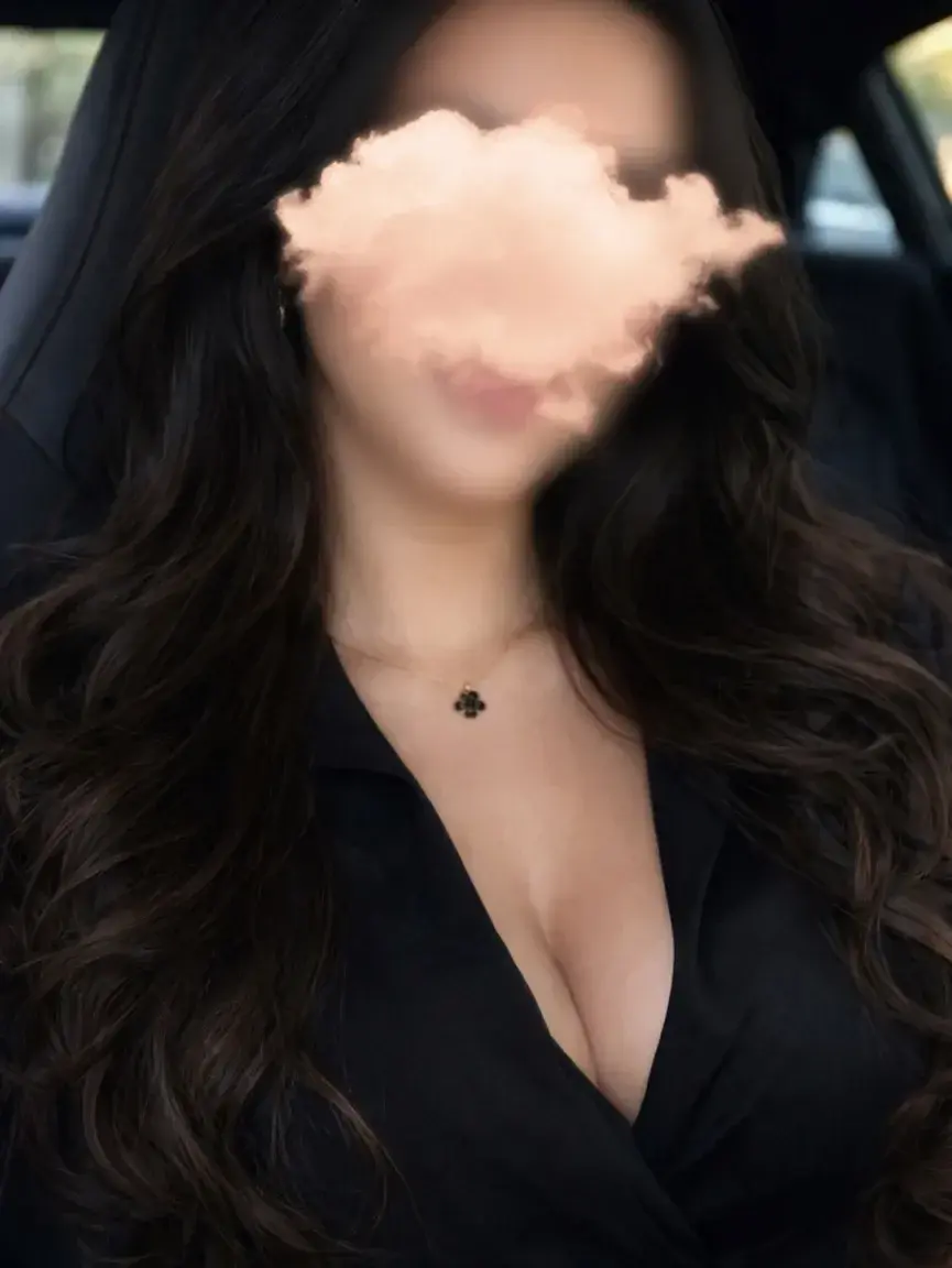 Leak & nude 1 — velvet_majesty
