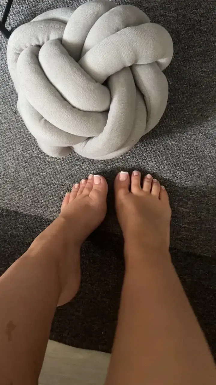 🦶🏽