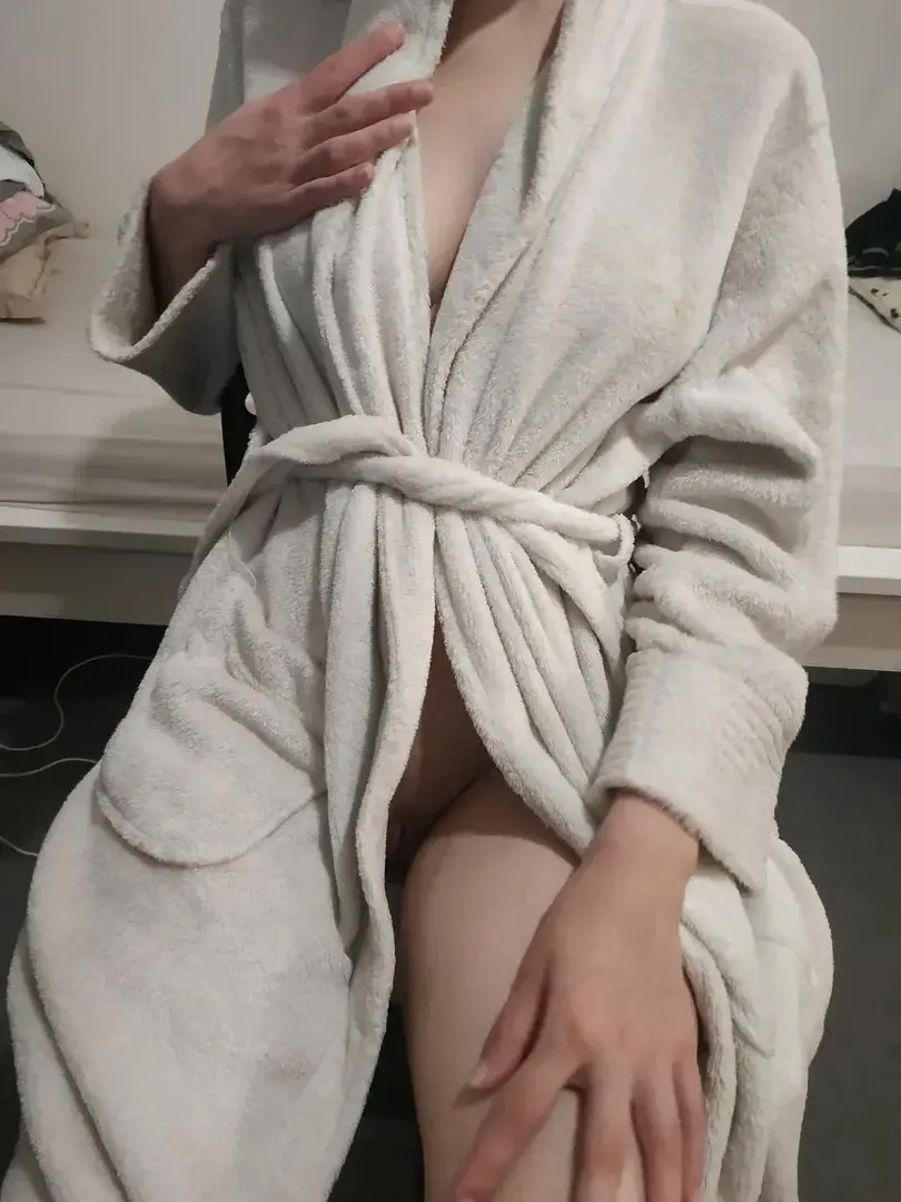 Leak & nude 6 — alyssacamg