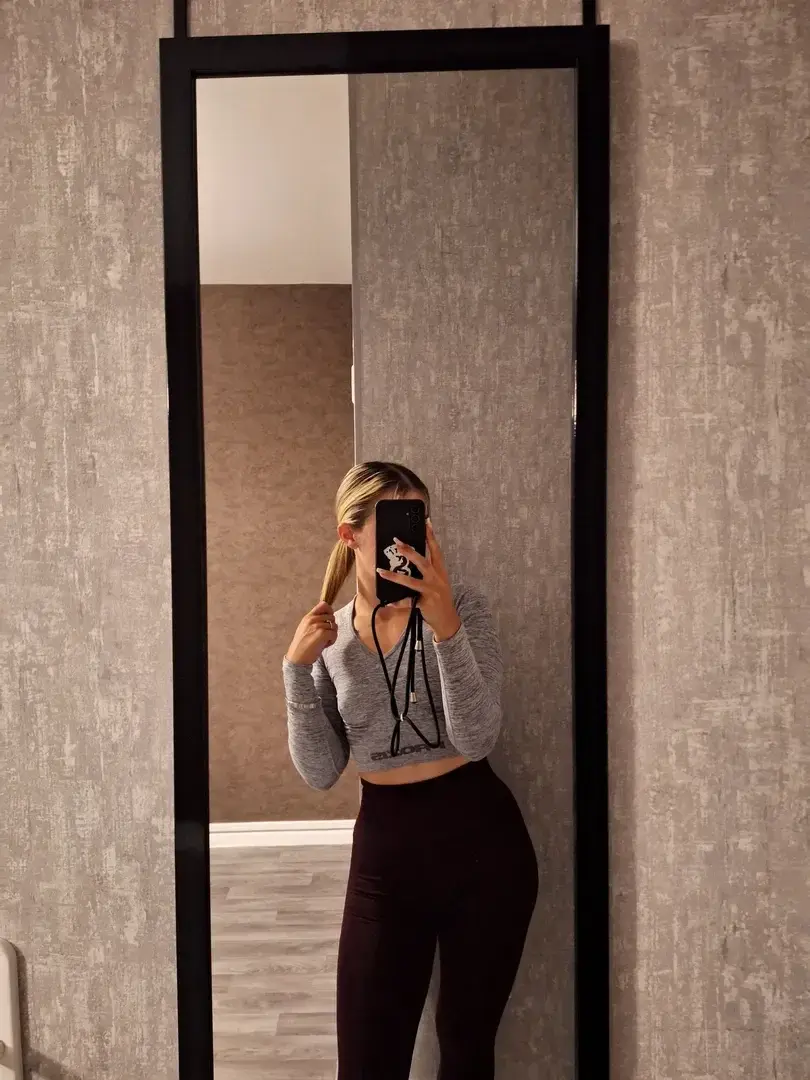 __fanny2___ — média 20 | French Modèles