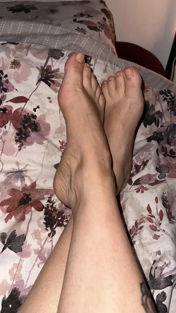 Leak & nude 2 — C_a_sistersfeet