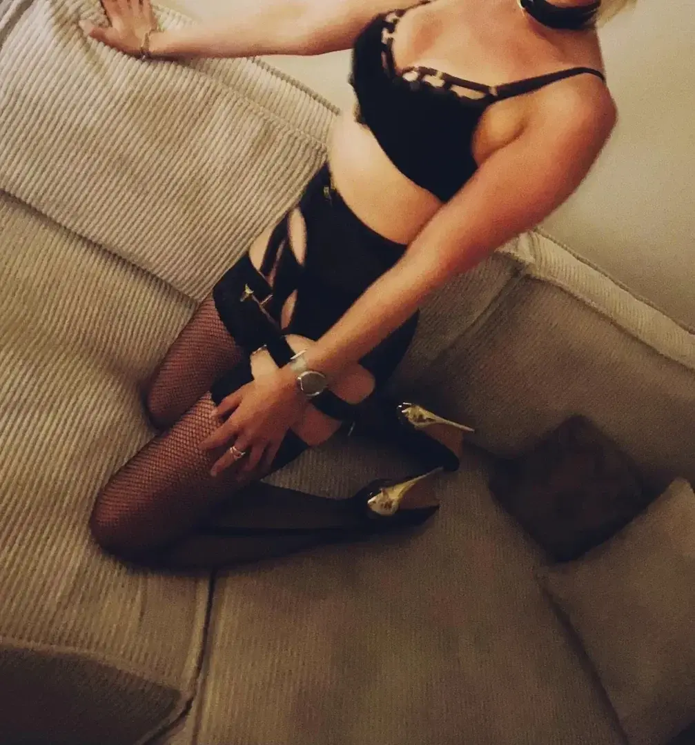 Leak & nude 1 — Victoriana